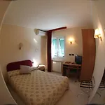 Stella Hotel 3*